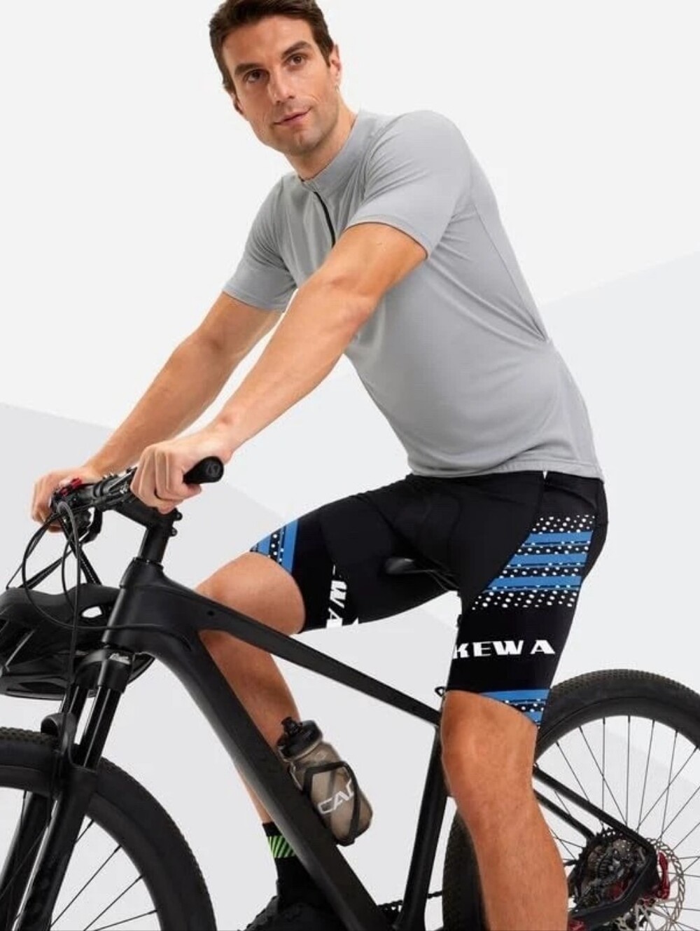 Bikewa Men's Athletic Biking Shorts - Padded Black and Blue Size Med NEVER WORN